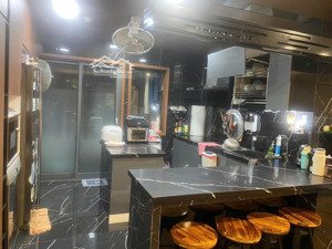 em bán căn cc 4pn, 195,18m2 tại discovery complex