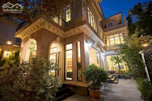 Mặt Phố Tây Hồ 205M2 MT 8M Lô Góc 3 Mặt Thoáng 180 Tỷ KHÔNG LỖI PHONG THỦY