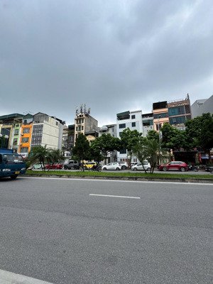 bán nhà lô góc phố hồng tiến long biên | 50m mt 4.5m 5 tầng vỉa hè kinh doanh giá 25 tỷ