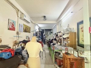 chính chủ 1 đời . nhà nguyễn công hoan, p7, phú nhuận . hẻm trải nhựa thông q1 gần phan xích long