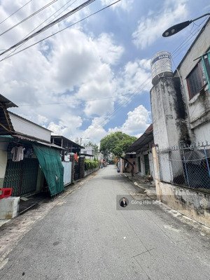 bán đất mt hà huy giáp. p. đông hoà. dt: 219.5m2. odt: 160m2. đường nhựa 6m. giá bán: 6.8 tỷ tl