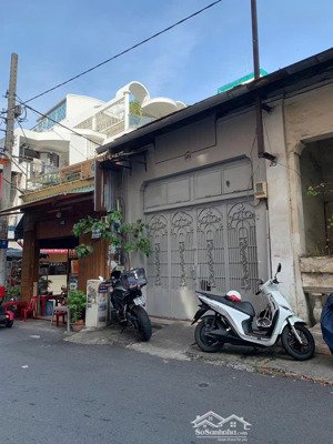 bán nhà mặt tiền định công tráng , quận 1, 106m2