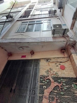 bán nhà xuân thủy 38m- 5 tầng mt 4,6m giá 10 tỷ