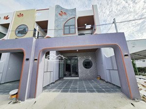 nhà phố 1 lầu 1 trệt full nội thất sân ô tô giá chỉ 2.65 tỷ tại bùi hữu nghĩa, tân vạn, biên hòa