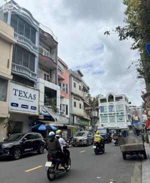 Mặt tiền KD Huỳnh Văn Bánh, Phú Nhuận, 3 Tầng, 37m2, đường 16m, KD sầm uất, 11.x Tỷ