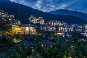 anh chị liên hệ nhận thông tin quỹ căn, mở bán đợt 1 sớm nhất vinhomes làng vân, đà nẵng