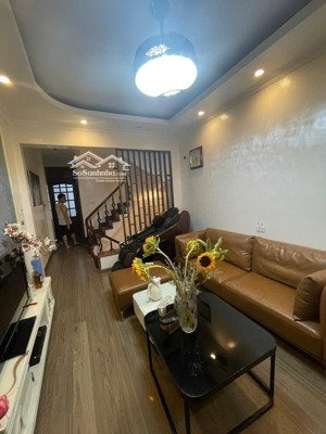 bán nhà phú diễn- kinh doanh -nhà chủ tự xây -2 mặt ngõ dòng tiền 100tr/năm -ô tô đỗ cửa