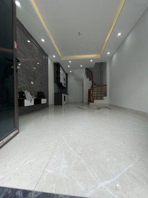 chính chủ cần bán nhà 30m2 , 4 tầng , ở đống đa chỉ 6.x tỷ