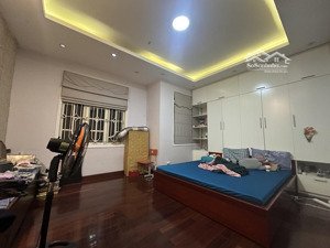 nhà hoàng hoa thám, ngõ thông, ô tô đỗ tận cửa, 20m ra ô tô tránh. 46m2. mt 5.1m. sổ đẹp, giá rẻ
