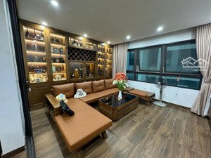 bán nhà cầu giấy 54/65m2 8 tầng thang máy cách mặt phố chỉ 10m giá 25 tỷ