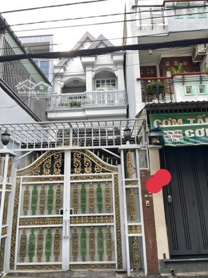 bán căn nhà đẹp mặt tiền đường số 4, phường 11. khu dân văn minh lịch sự