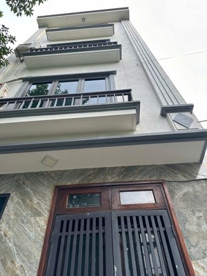 nhà dân xây full nội thất ( ảnh thật) 50m ra ô tô, gần kđt hinode giá 4.x tỷ