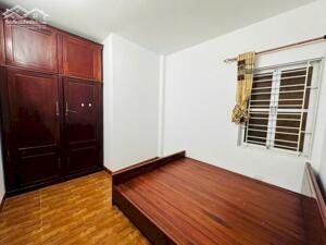 BÁN GẤP NHÀ LẠC LONG QUÂN- GẦN PHỐ - NHIỀU PHÒNG NGỦ - 2 THOÁNG -45m2, giá 8.3 tỷ ctl