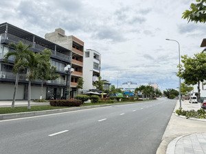 hàng hiếm, cần bán lô mặt tiền rộng 6m , hướng đn đường b5 ( nguyễn văn hưởng ) kinh doanh tốt