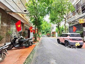 rẻ nhất khu vực - bán nhà phân lô vỉa hè đấu giá 1km tới chợ hà đông - 55m - 5 tầng - dân xây