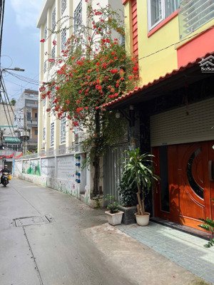 59m2 - nguyễn đình chính phú nhuận - 4 tầng btct - vuông a4 - hẻm xe hơi 4 chỗ thông - 9.9 tỉ