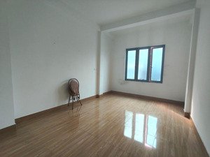 cần bán gấp nhà riêng 33m2, 4 tầng, 4 ngủ, giá chưa đến 6 tỷ