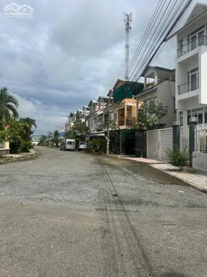 BÁN NHÀ KHU BIỆT THỰ NGỌC VÂN PHƯỜNG 3 VĨNH LONG