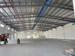 cho thuê 1.700m2 - 2.200m2 - 4.000m2 nhà xưởng trong kcn bến cát bình dương