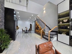 bán nhà 3 tầng 3 mê full nội thất vô ở liền đường 7m5 thanh lương 9 - hoà xuân