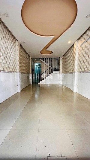 hạ giá bán nhanh nhà mặt tiền đường phù đổng giá 14.7 tỷ