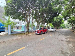 chính chủ cần bán căn biệt thự sài đồng 159m