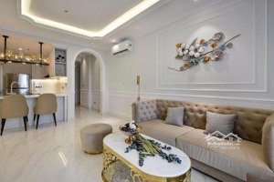 căn midtown m7, dt 82m2 , 2pn,decor nhẹ nhàng, có ô đậu xe hầm, view biệt thự; gần trường quốc tế