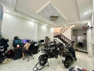 chính chủ bán nhanh nhà 1t3l hxh lý thường kiệt, quận 10, dt: 54m2, giá: 9tỷ8, đang có hđ thuê sẵn