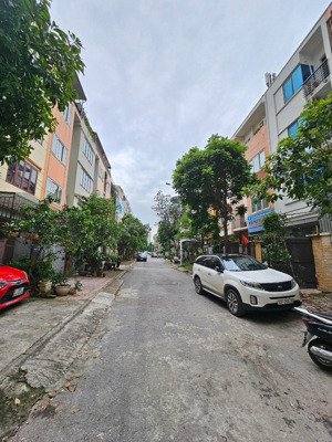 bán nhà liền kề văn khê 82.5m2, kinh doanh ô tô đỗ ngày đêm giá cực hiếm chỉ hơn 18 tỷ