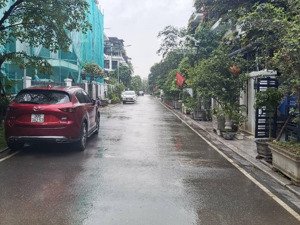 biệt thự liền kề vip 135m2 - phân lô vỉa hè ô tô tránh đỗ - view vườn hoa, giá chỉ 37 tỷ