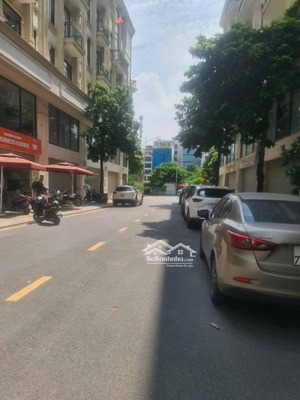 chủ cần thanh khoản sớm nhà có việc gấp