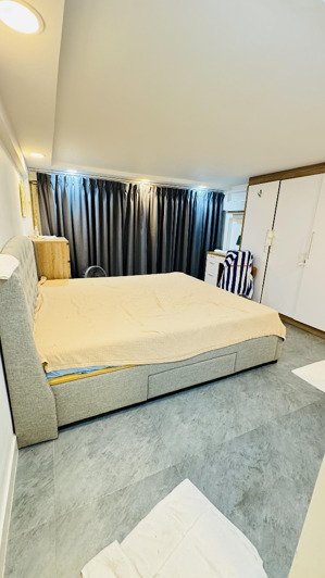 bán nhà ngay mặt tiền cư xá vĩnh hội 2 phòng ngủ đầy đủ nội thất quận 4