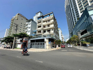 bán khách sạn view biển hòn chồng siêu mát mẻ. vị trí đắc địa hiếm có