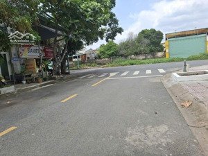 chủ gởi bán nhà mặt tiền p.bình an, tp.dĩ an- bình dương. diện tích: 90m2, ( 5m x 18m ) thiết kế: