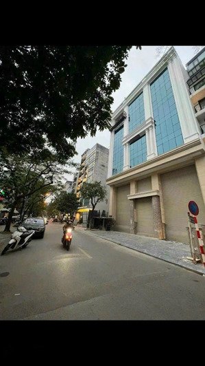 (chính chủ) tôi cần bán tòa vp. mp nguyễn thị định, q. cầu giấy, dt 430 m2 x 10 t, mt 17 m, 300 tỷ
