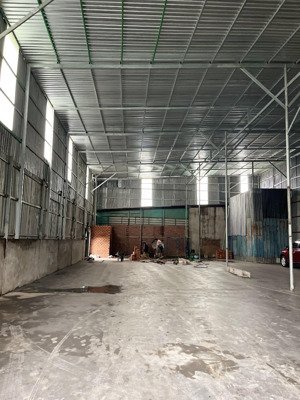 cho thuê xưởng 380m2 giá chỉ 21tr tại q12