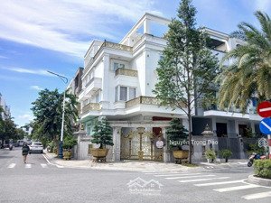 biệt thự góc 2 mặt tiền saigon mystery hưng thịnh, quận 2, tp thủ đức, 11*20m, full nội thất!