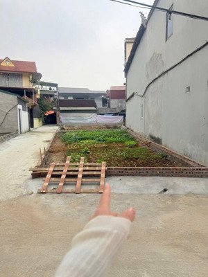 bán lô góc 75,4m full thổ cư vị trí đắc địa hạ bằng