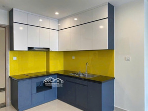 bán căn hộ - sổ hồng - 2pn 59m2. giá 2tỷ650 trọn gói view hồ bơi - vinhomes grand park