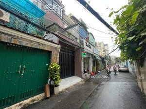 còn mỗi căn ngon, mặt tiền đẹp- ngang to 5m trần hữu trang pn -dt 5x 13m, xd 5tầng .giá 9,9 tỷ tl