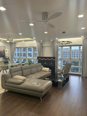 cho thuê ch 135m2 happy valley phú mỹ hưng view sân golf vị trí đẹp