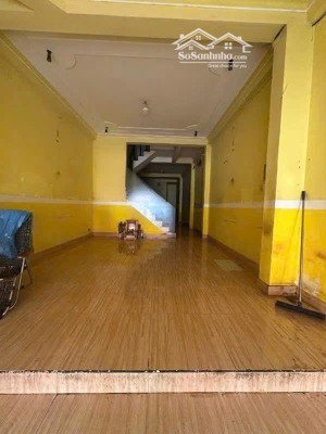 cho thuê nhà mặt tiền 3 tầng kinh doanh khu phố hàn quốc giá chỉ 40tr/ tháng