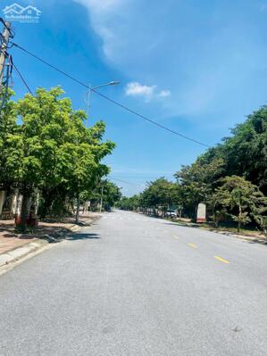 Bán lô siêu đẹp tại Đồng Tâm, Vĩnh Yên, Vĩnh Phúc. DT 2.89 tỷ. LH: 0986454393