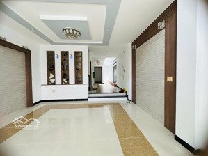 siêu hiếm ngang 5,2m lê văn sỹ 79m2 , 5 tầng chỉ 17,5 tỷ , oto 7 chỗ đậu trong nhà