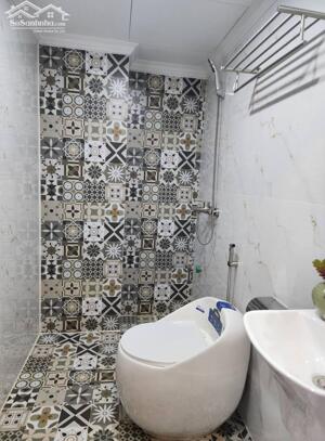 BÁN GẤP NHÀ LÒ ĐÚC HAI BÀ TRƯNG 40m2, 5 TẦNG MẶT TIỀN 4m GIÁ 7.8 TỶ