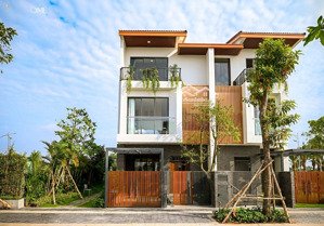 chính chủ cần bán căn nhà phố la home giá rẻ hơn thị trường chỉ từ 3 tỷ hơn. lh 