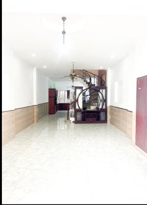 cho thuê nhà đường d1 kdc nam long, dt: 4,5x20m, hướng tb, giá 15,5 tr/tháng