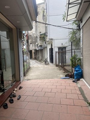 chính chủ cần bán nhà cạnh timescity, 4 tầng. không quy hoạch. giá 2.05 tỷ