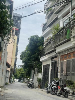 nhà mới ngọc thụy thang máy gara ô tô oto tránh trước nhà full nội thất 55m chỉ 16.2 tỷ