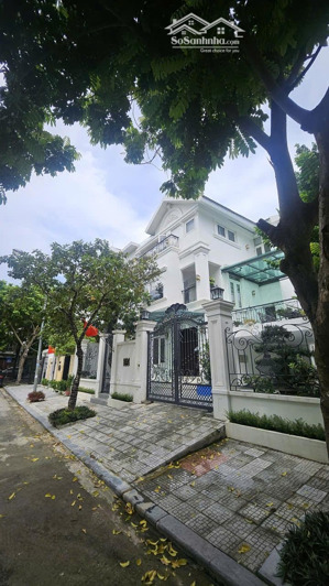 biệt thự văn phú 255m2 - ngã 3 trung tâm - view vườn hoa - kinh doanh đỉnh